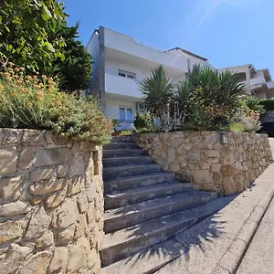 Apartment Ema, Pag Town