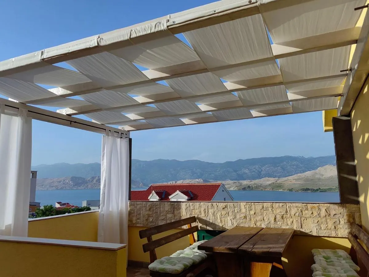 Family Apartments Grguric Pag Town Croatie