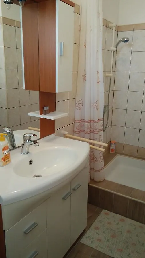 Family Apartments Grguric Pag Town Croatie
